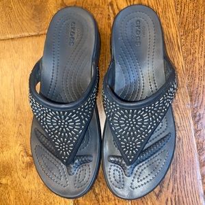 NWOT BLACK CROCS DUAL COMFORT SLIDES SIZE 7